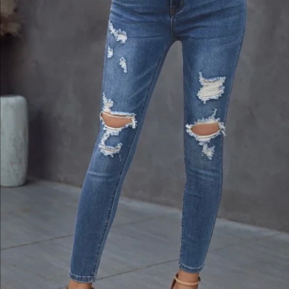 🎉HP Best in Jeans🎉 Distressed Skinny Jeans- * addt'l sizes added* - Picture 6 of 6